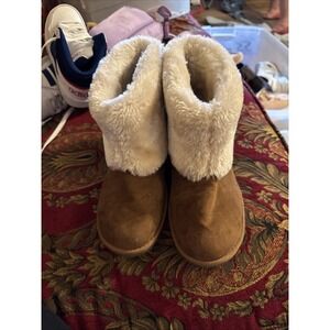 Arizona Booty Boots Womans Sz. 8 Brown Foe Fur Lace Up Back Fall